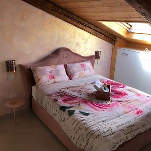 Deluxe  Private Bathroom Room